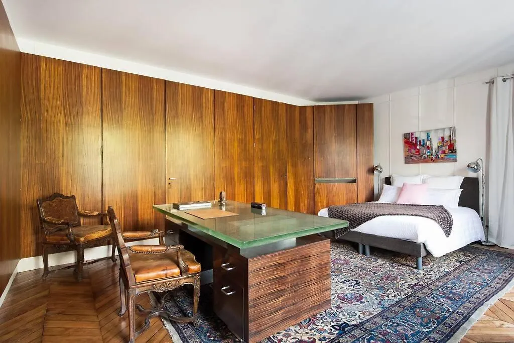 Ferienwohnung Cavalier Des Lions 2Bed 2 And Half Baths Paris Apartment